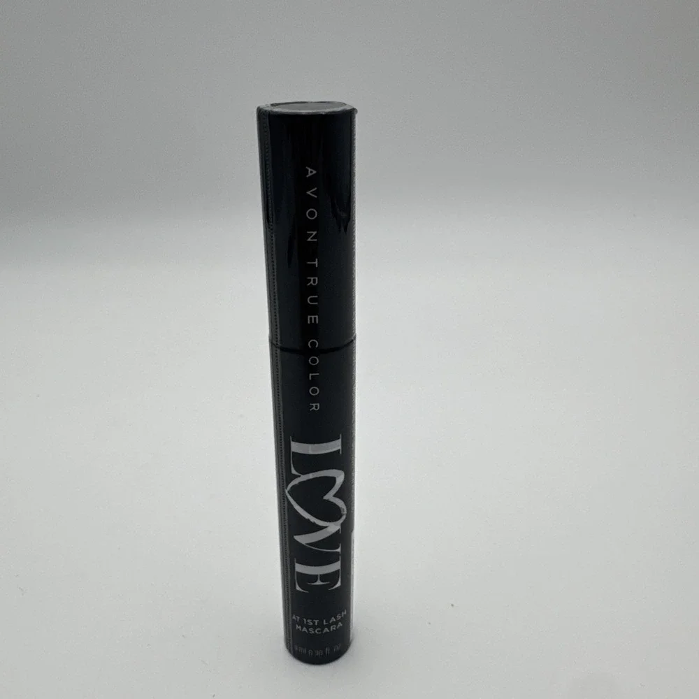 Avon True Color Love At‎ 1st Lash Mascara Blackest Black